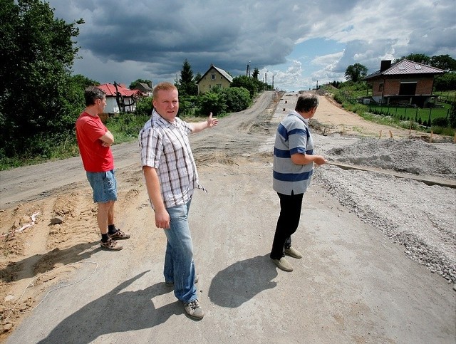 Wszyscy doskonale wiedzą z czym wiąże się ciężki transport - podkreśla. - Jeśli zamieszkaliśmy obrzeżach miasta, to po to, żeby mieć nieco spokoju.