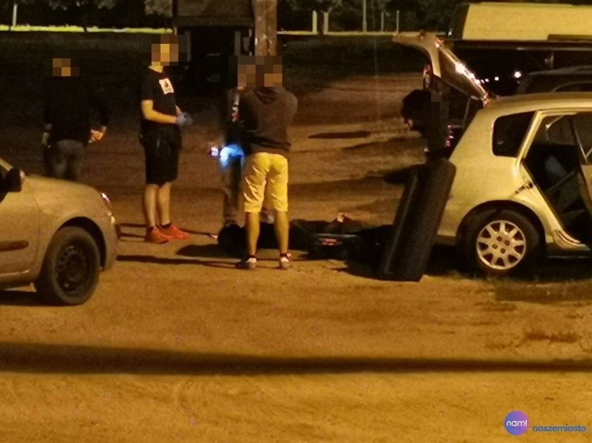 Policjanci od razu nabrali podejrzeń, że zaobserwowane osoby...