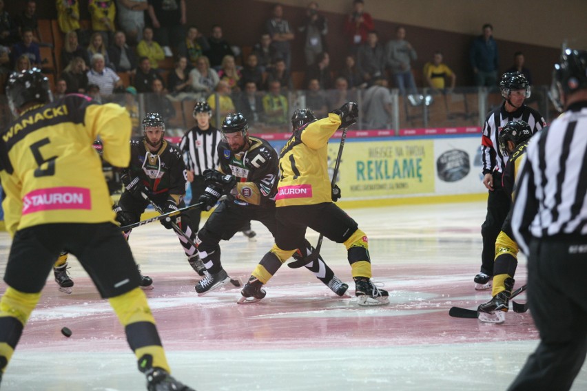 Tauron KH GKS Katowice wziął rewanż na GKS Tychy (5:2). Na...