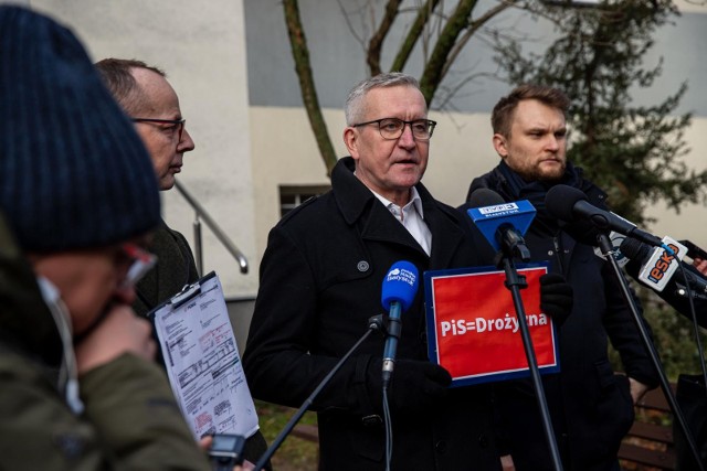 04-01-2022 bialystok konferencja drozyzna po platforma obywatelska nikitorowicz truskolaski tyszkiewicz fot. wojciech wojtkielewicz / kurier poranny / gazeta wspolczesna / polska press