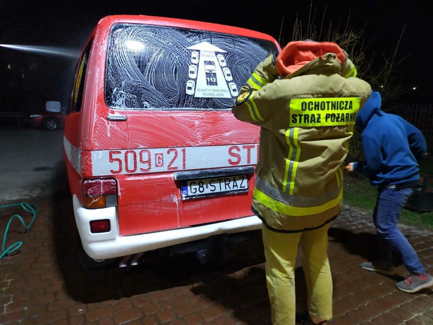 Strażacy z OSP Krokowa odnowili swoje auto