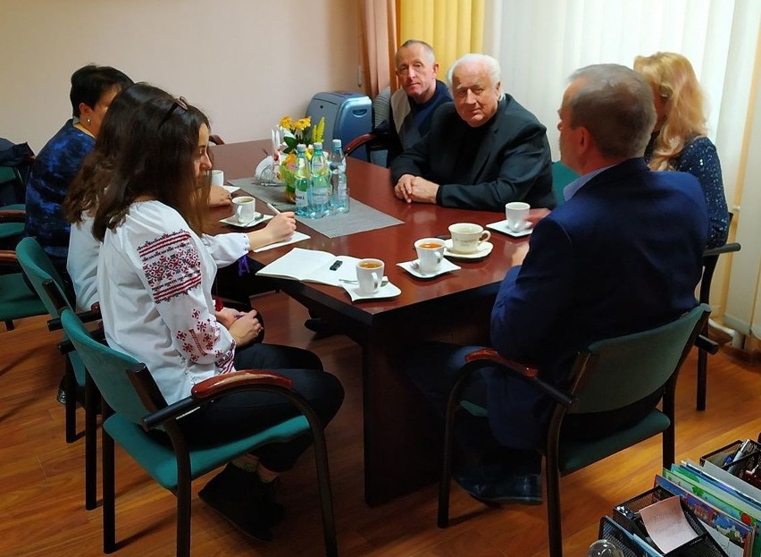 Goście z Ukrainy z wizytą w kazimierskim Starostwie Powiatowym [ZDJĘCIA]
