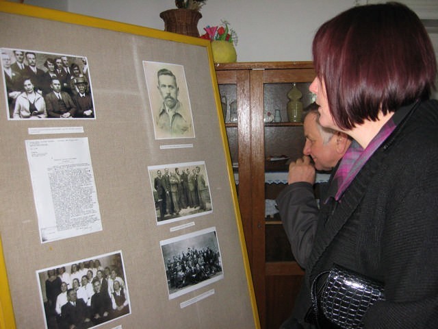 W Izbie Kujawskiej można zobaczyć dokumenty i zdjęcia 