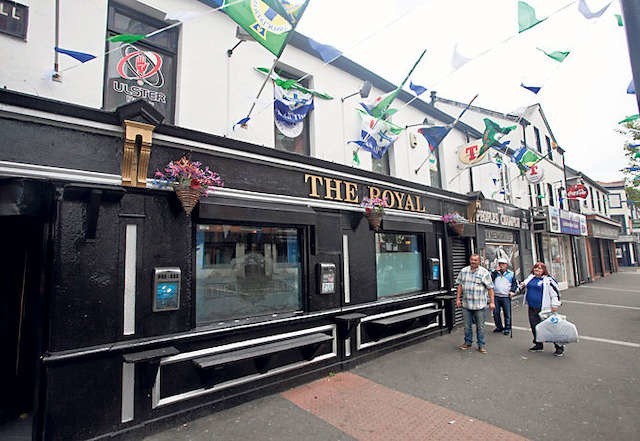 Pub The Royal w Belfaście jest już od kilku dni przygotowany na Euro