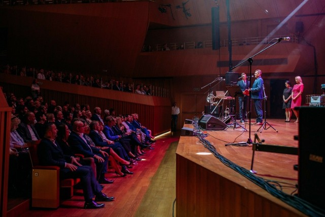 Koncert Zakopower dla Fundacji Zdążyć z Miłością w Koszalinie