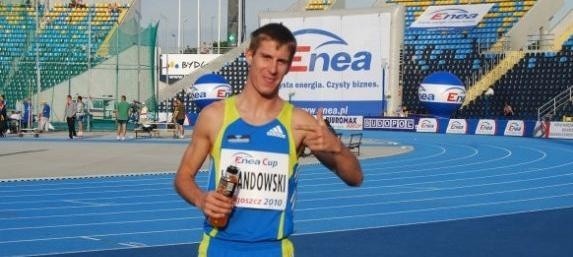 W barwach Ósemki Police wygrał w tym roku w Bydgoszczy bieg na 800 m podczas mityngu Enea Cup z czasem 1.47,95.