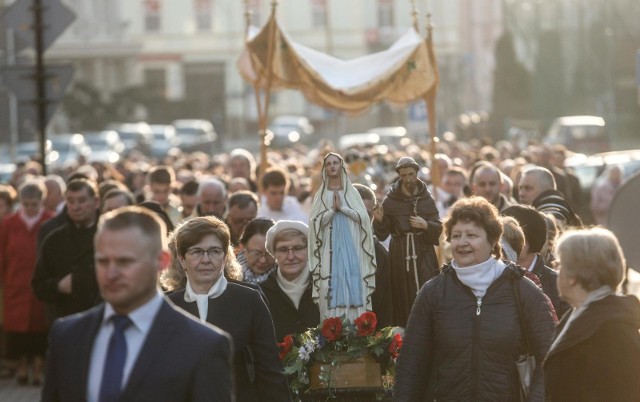 Procesja rezurekcyjna.