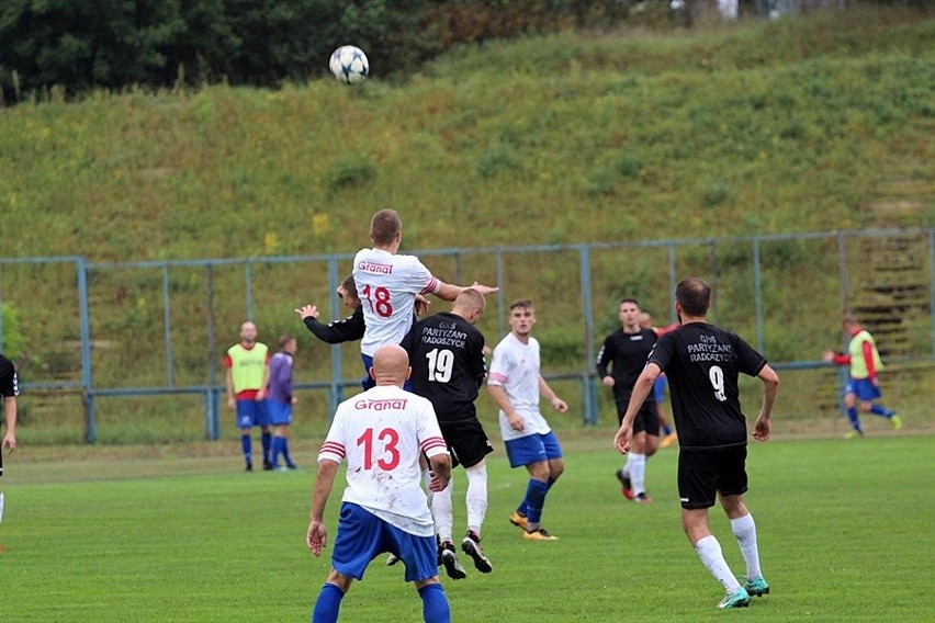 Trzy gole i trzy punkty Granatu Skarżysko-Kamienna w meczu przeciwko Partyzantowi Radoszyce
