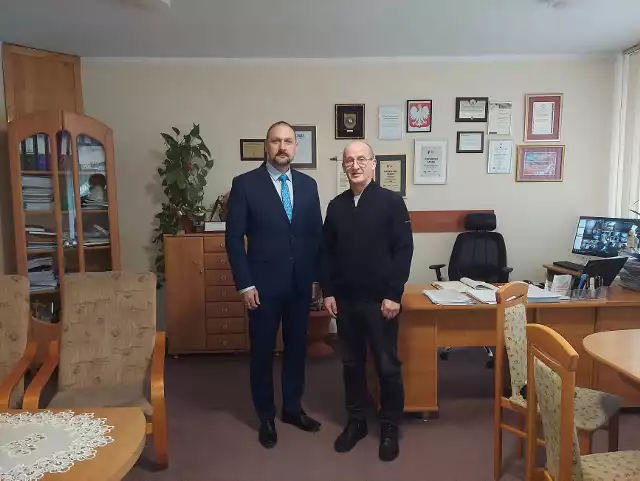 Grzegorz Lasak, dyrektor szpitala powiatowego w Busku-Zdroju oraz doktor Stefan Podesek.