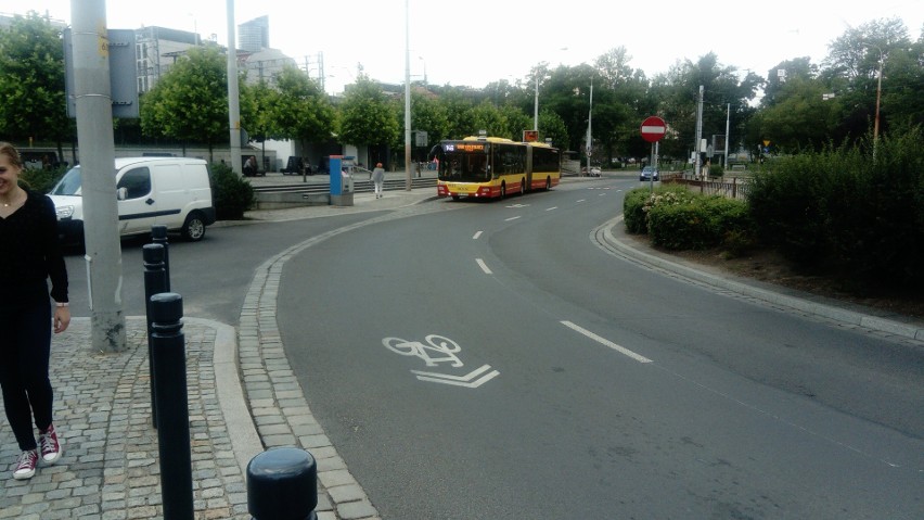 Przystanek na Peronowej nie dla autobusów