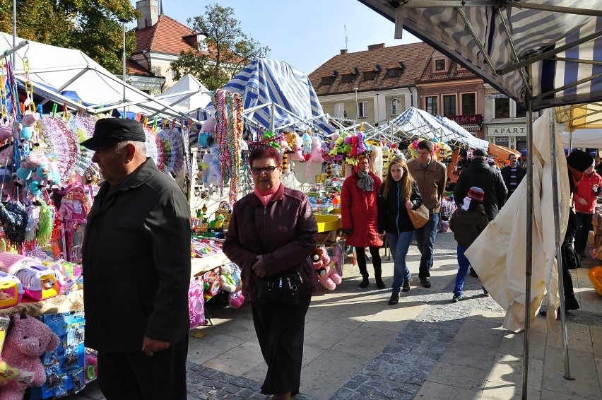 Tłumne i widowiskowe uroczystości ku czci błogosławionego Kadłubka w Sandomierzu