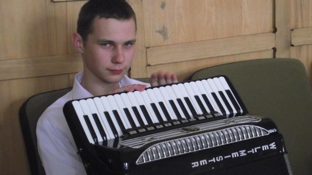 Artur Bownik uczył się gry na akordeonie