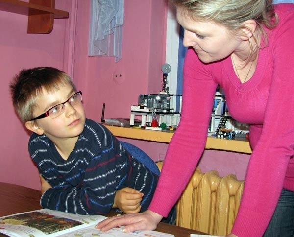 Mama Michała przyznaje, że syn jest nadpobudliwy, ale nie ma żadnych problemów z nauką.