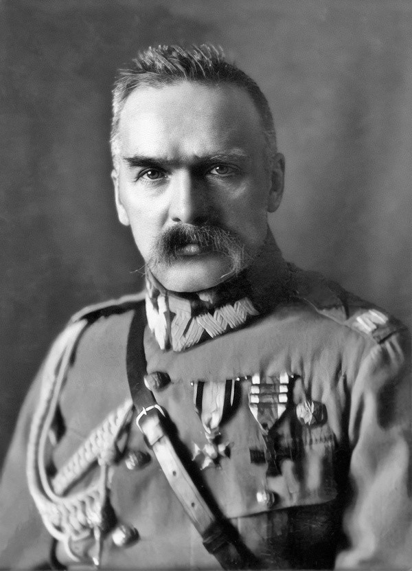 1.Józef Klemens Piłsudski (ur. 5 grudnia 1867 w majątku...