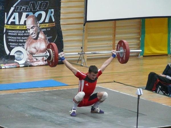 Dominik Mikołajczyk (na zdjęciu) wystąpi na pomostach OOM w sobotnie przedpołudnie.