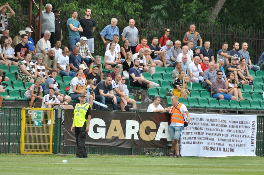 II liga piłkarska. Zdjęcia kibiców z meczu Garbarnia Kraków - Górnik Łęczna [GALERIA]