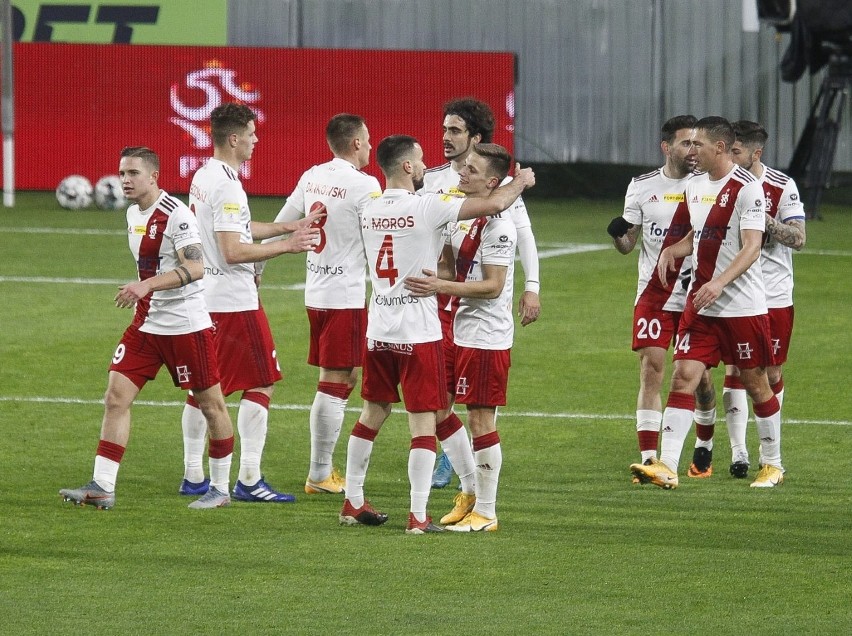 ŁKS - Korona 2:0. Łodzianie ponownie liderem pierwszej ligi. Znów hiszpańskie gole