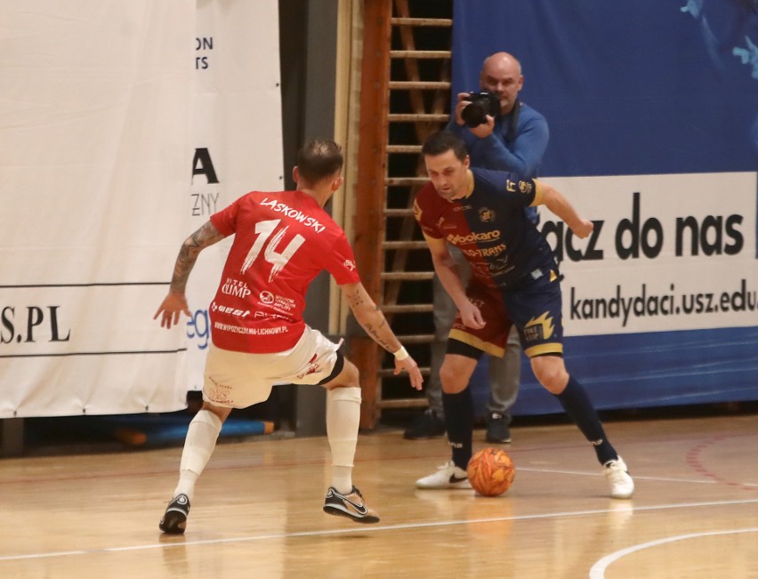 Emocje do ostatniej minuty. Futsal Szczecin zatrzymał lidera tabeli. ZDJĘCIA