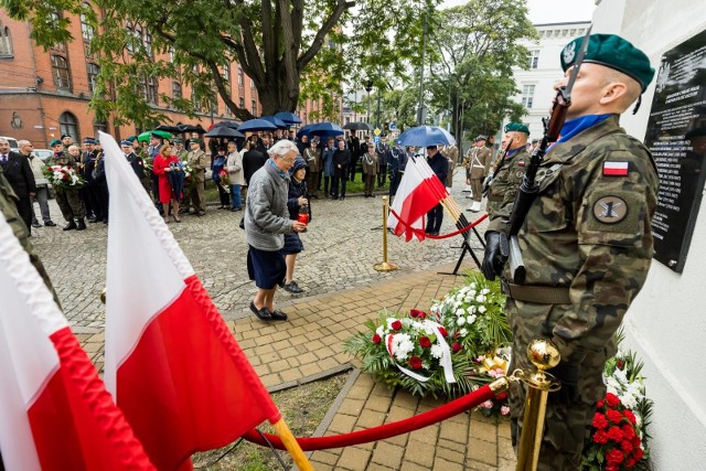 W Bydgoszczy odbyły się uroczystości z okazji 83 rocznicy powstania Polskiego Państwa Podziemnego.