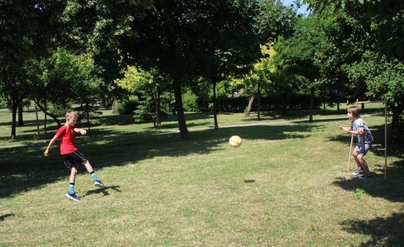 W Radziejowskim Domu Kultury wakacje na sportowo. Oczywiście, z piłką nożną!