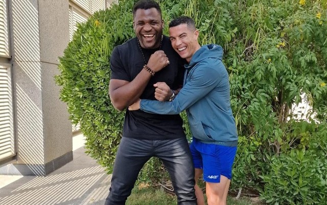Francis Ngannou i Cristiano Ronaldo spotkali się w Rijadzie przed sobotnią walką Francuzo-Kameruńczyka z Tysonem Furynm