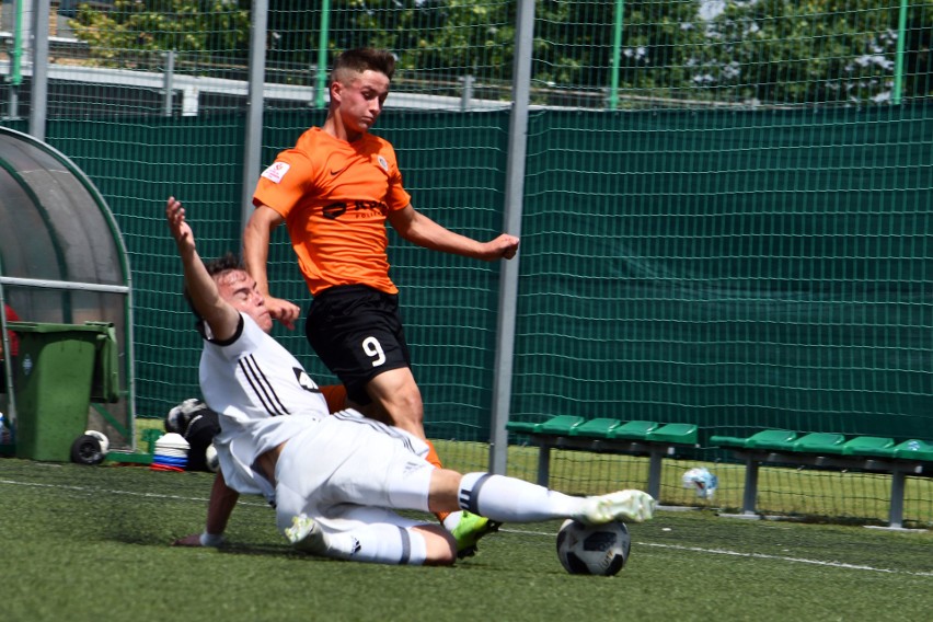 CLJ u-17. Awans wywalczony w pocie czoła. Legia Warszawa pewnie pokonała Zagłębie Lubin i zagra w finale