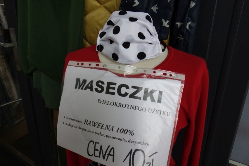 W masce, szaliku lub chustce - od jutra! Takie maseczki są w sprzedaży. ZDJĘCIA