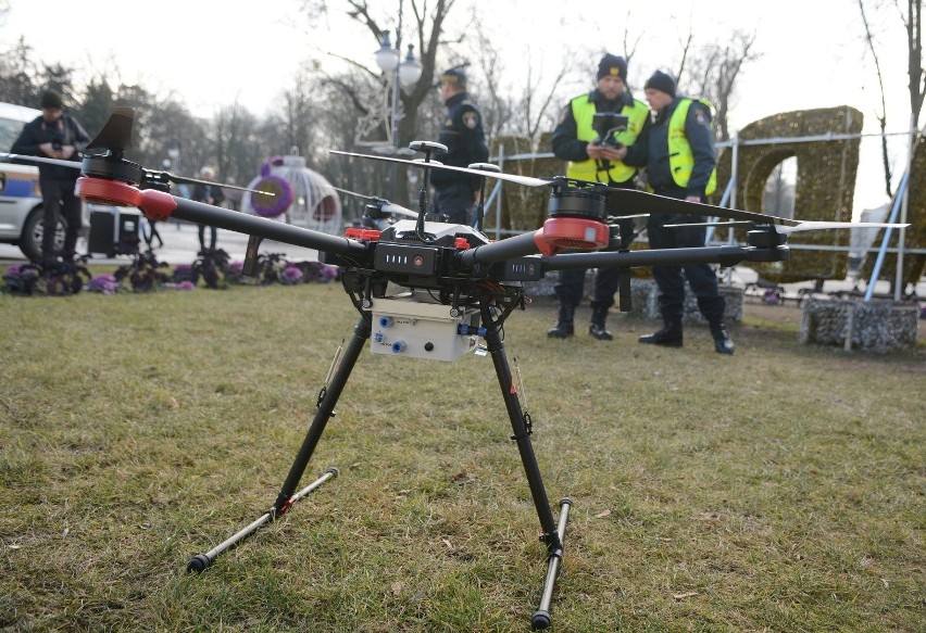 Straż Miejska wykorzystuje nowoczesnego drona do...