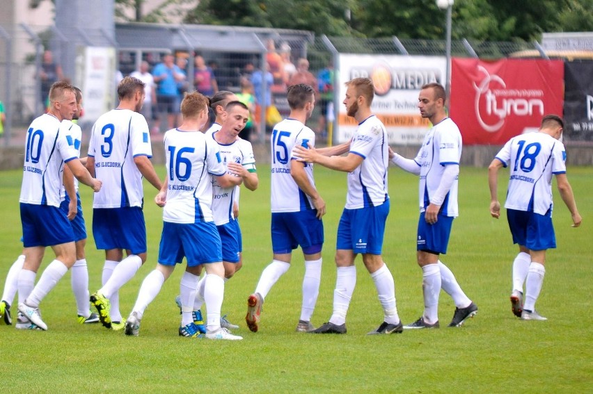 Mks kluczbork - row rybnik 3. trzecia liga pilkarska pilka...