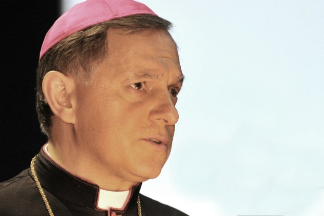 Abp Mieczysław Mokrzycki: Jan Paweł II, człowiek głęboko ludzki, jest święty, bo był zjednoczony z Bogiem