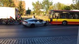 Wypadek corvetty i autobusu MPK. Dwie osoby ranne (ZDJĘCIA)