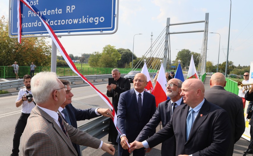 Most przy ul. Żeglarskiej ma już oficjalnie swojego patrona. To ostatni prezydent RP na uchodźstwie 