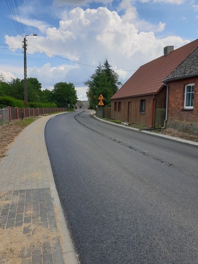 Droga w Lutówku to wspólna inwestycja powiatu i gminy