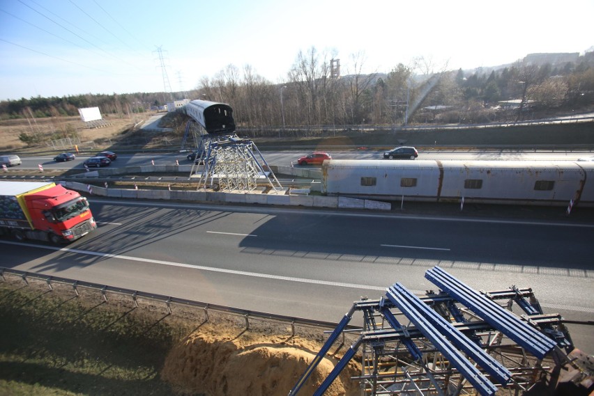 Rozbiórka taśmociągu nad autostradą A4