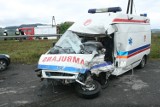 Wypadek w Tęgoborzu: zderzenie karetki z busem, są ranni [ZDJĘCIA]