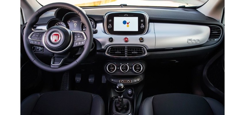 Fiat 500 z asystentem Google...