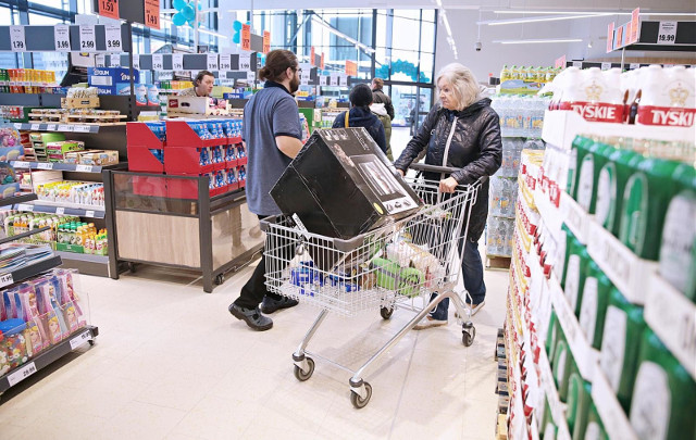 Niedziele Handlowe Czerwiec 2018. Kiedy otwarte sklepy? [KALENDARZ