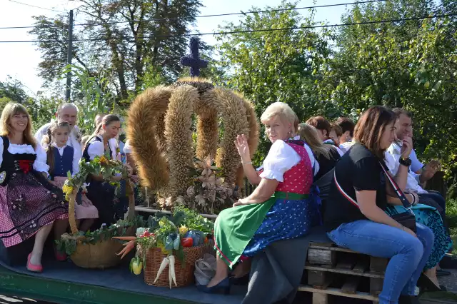 Dożynki w Opolu Szczepanowicach.