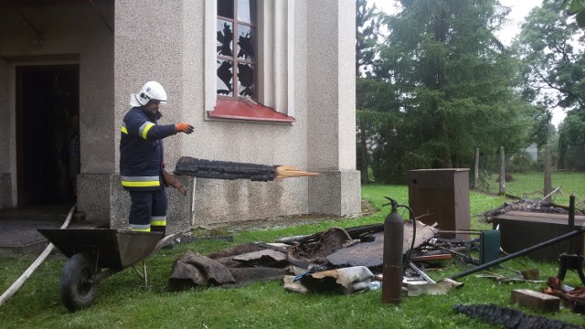 Ogień strawił całe wyposażenie zakrystii wraz z drewnianymi schodami na ambonę