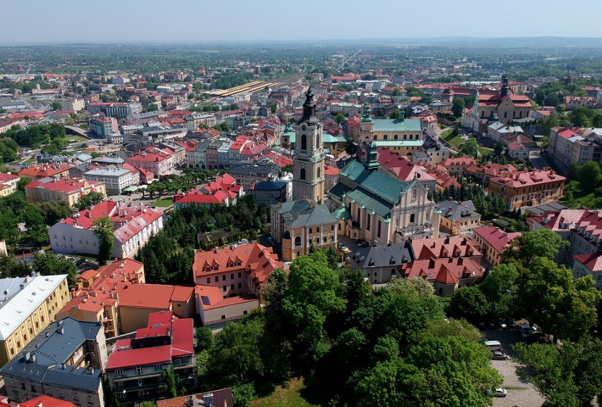 Zespół staromiejski w Przemyślu - w dużym stopniu zachował...