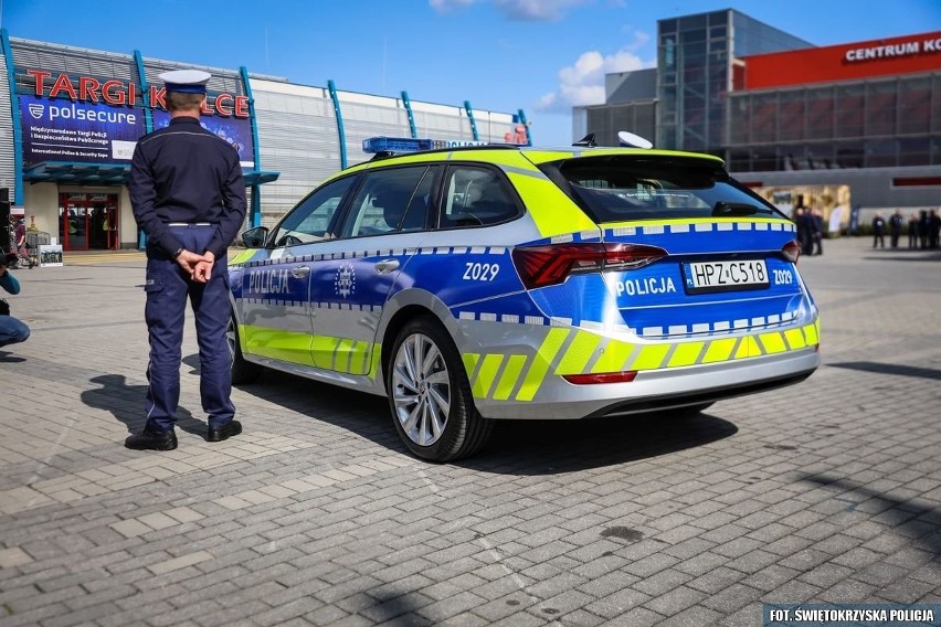 Policja pokazała na targach Polsecure nowe oznakowanie...