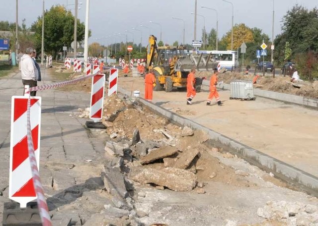 Remontowana jezdnia jest już zabezpieczona.