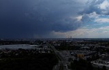 Burze nadciągają nad Wrocław. Alert RCB! Znów będzie padać, wiać i grzmieć