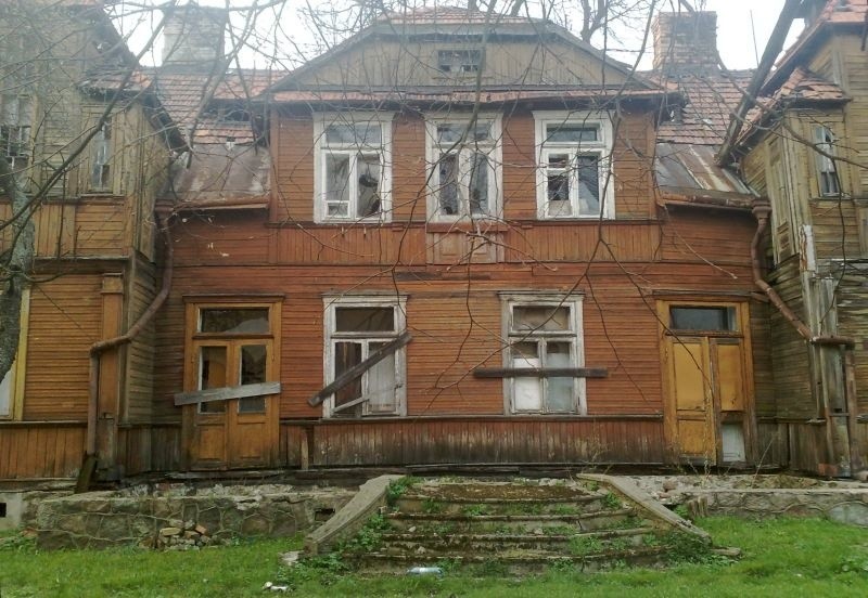 Dom pań Etkun przy ulicy Spółdzielczej w Łapach został...