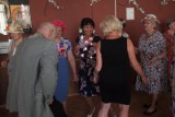 Potańcówki dla seniorów - tu mężczyzna rządzi niepodzielnie, ku zadowoleniu kobiety