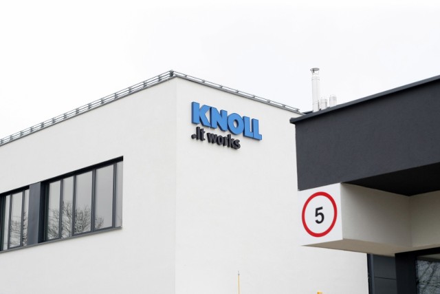 Fabryka Knoll została otwarta 1 maja. Dziś rozpoczęła działalność