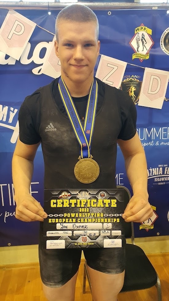 Jan Osipiak ze złotym medalem i certyfikatem
