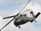 Posłowie podziwiali w Mielcu śmigłowce black hawk