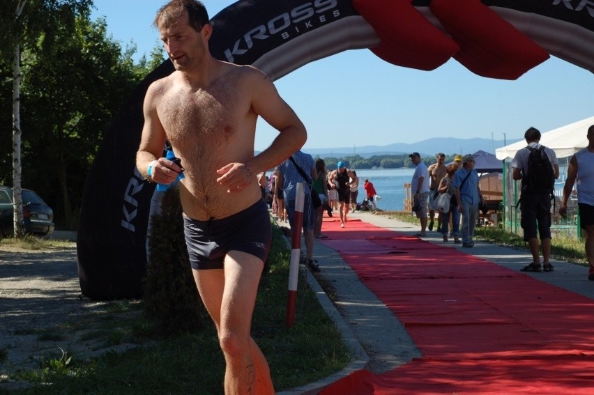 TriMan 2013. Mistrzostwa Polski w Triathlonie na Zalewie Mietkowskim (ZDJĘCIA)