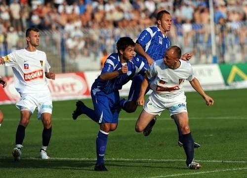 Olgierd Moskalewicz (z prawej) w meczu Pucharu Polski z Unią Swarzędz skompletował klasycznego hat-tricka. Kibice na stadionie przy Twardowskiego nie mieliby nic przeciwko powtórce tego wyczynu.